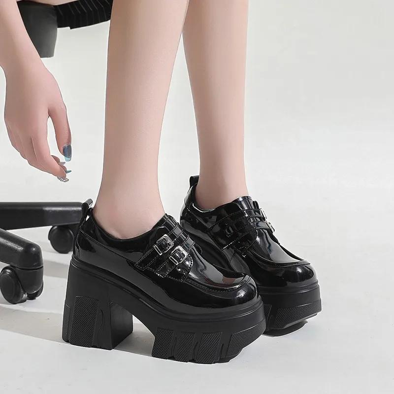 

Модная весенне-осенняя новая женская обувь 2024 года Высокое качество Модный однотонный круглый носок Толстый каблук Пряжка Женские туфли на высоком каблуке 39 чёрный