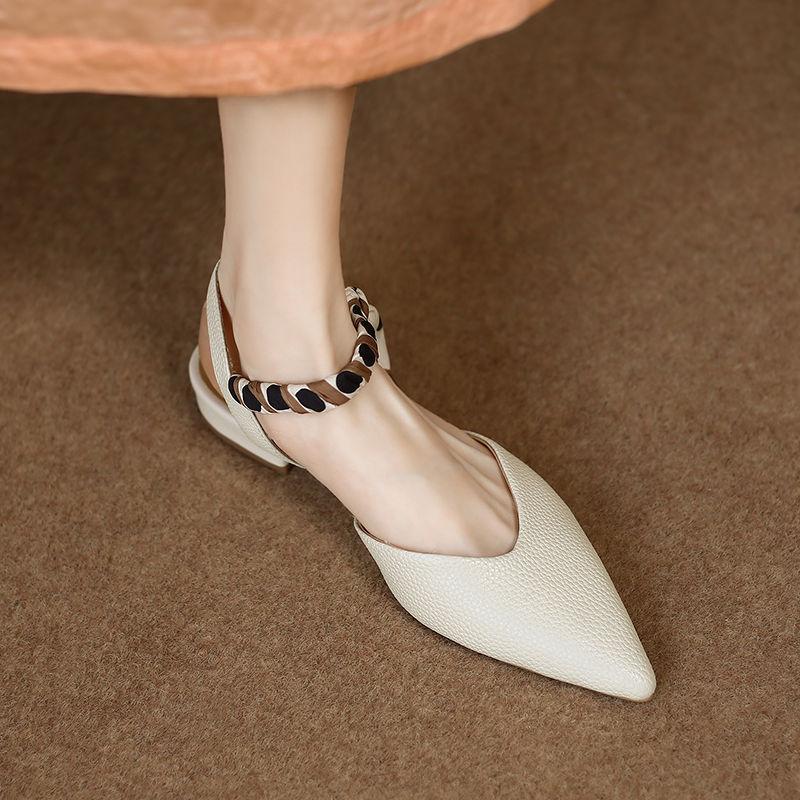 

Дизайнерские сандалии с острым носком и ремешком для женщин на лето и осень 2025 года, модные туфли с низким каблуком и перфорацией 34 грязно-белый