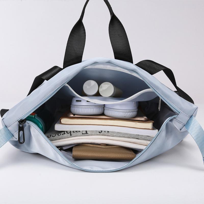 Stylish and Simple Shoulder Fitness Bag Large Capacity Wet and Dry Separation Yoga Bag Independent Shoe Compartment Portable Travel Bag