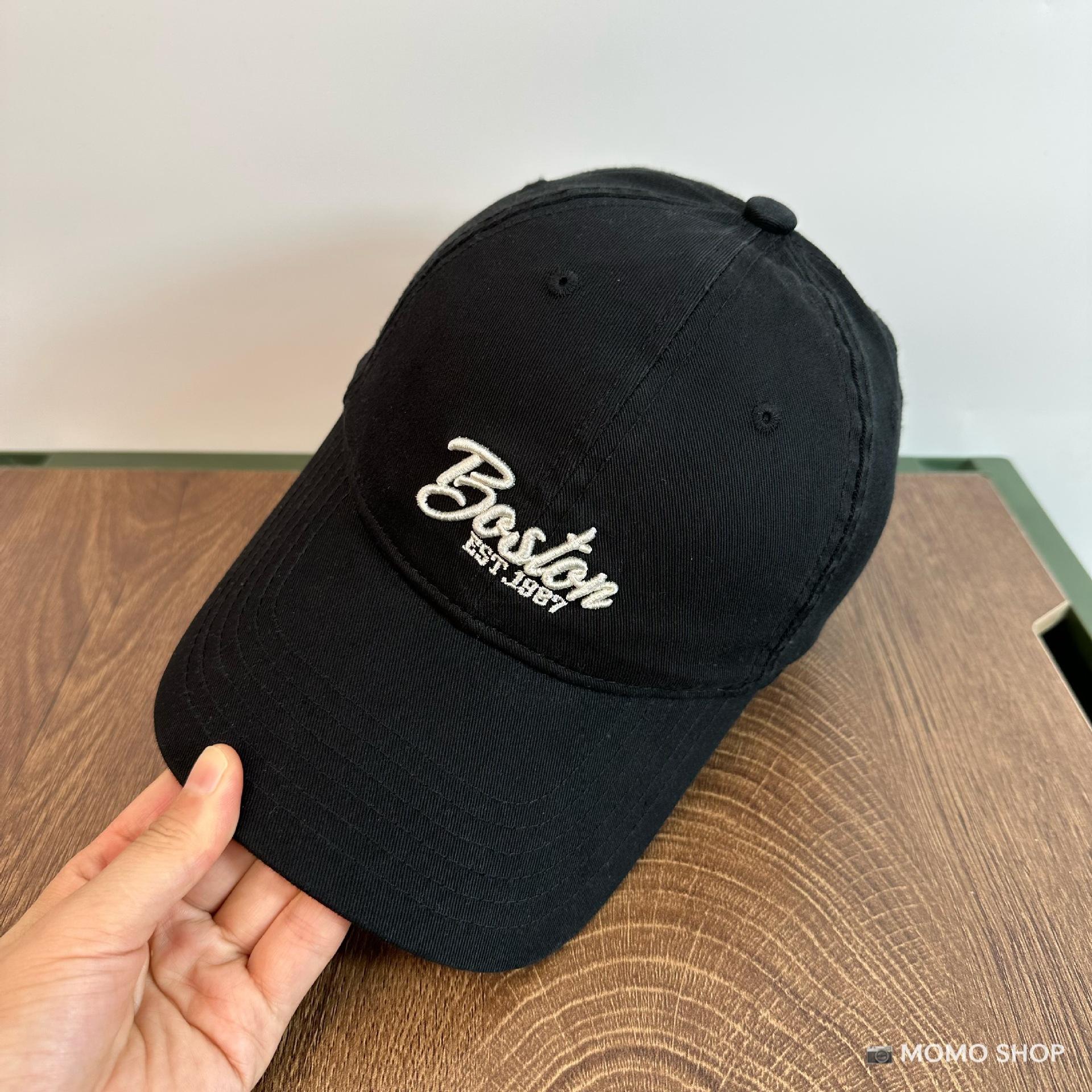 

Новая модная бейсболка с вышитыми буквами для мужчин и женщин, уличная корейская версия, модная универсальная кепка с загнутыми краями Adjustable (54-60cm) чёрный