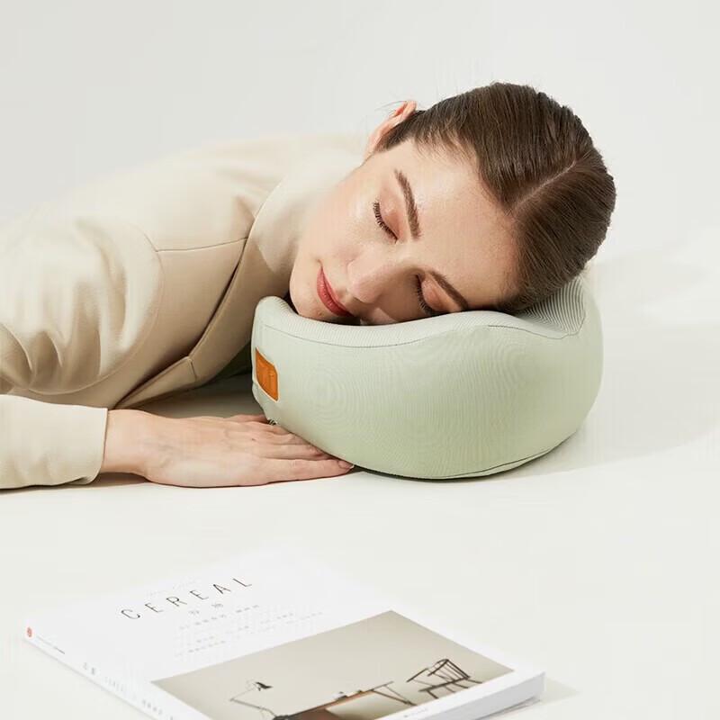 CLORIS Neck and Shoulder Massager U-Shaped Pillow (A906) CN plug (adapter included)