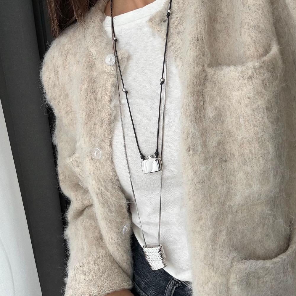 Retro Square Bottle Neck Chain Elegant Fashion Jewelry Ornament Long Sweater Chain  Friends