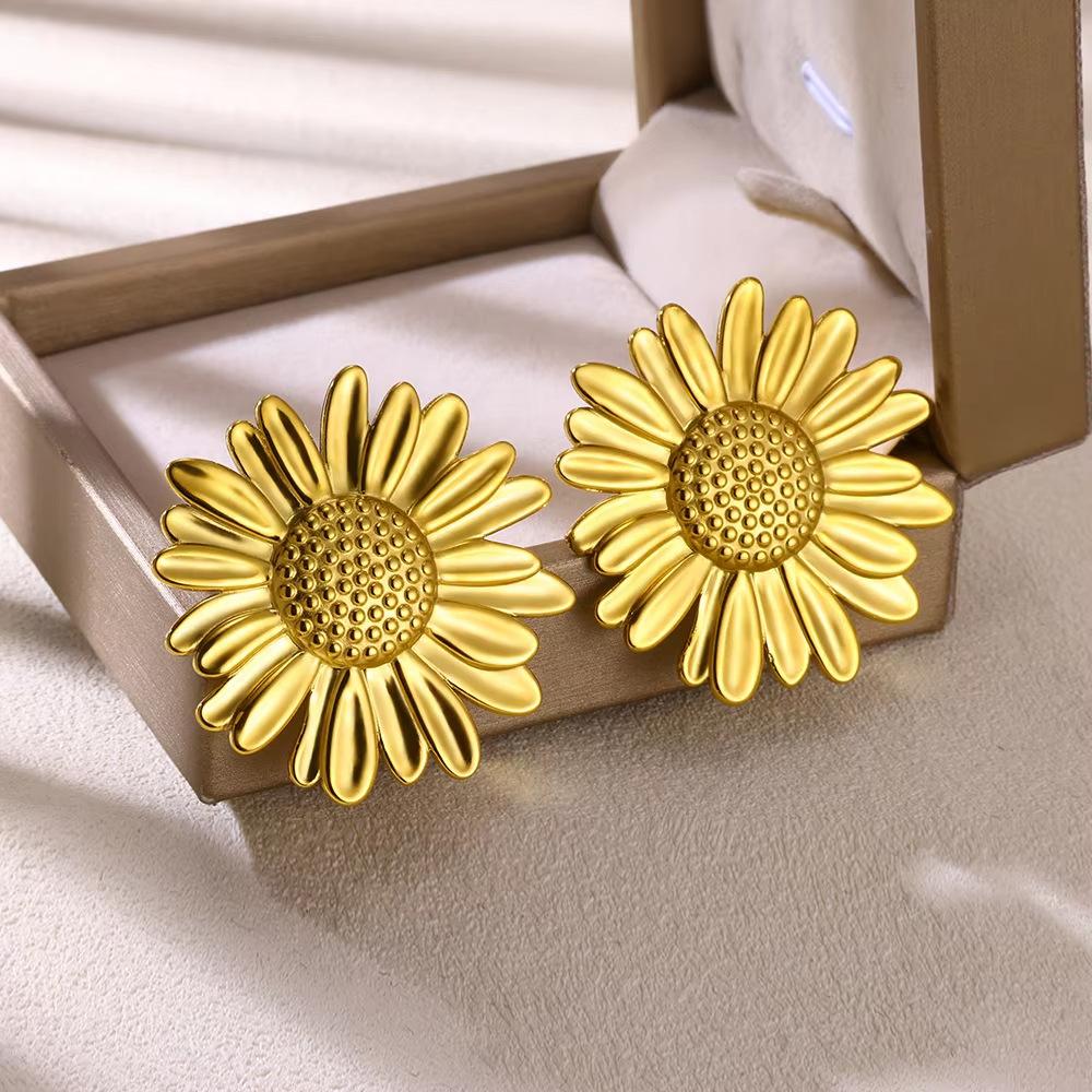 Farberhaltende Titanstahl-Blume mit Perlen eingelegt Ohrringe übertriebener Schmuck Blütenblatt-Schmuck Schmuck im Retro-Stil Charge