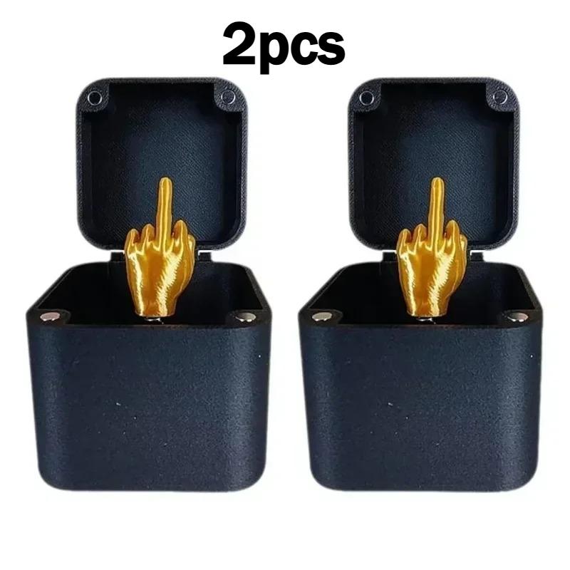 2pcs Out of The Box Pop-up Middle Finger Gift Box Desk Home Decor Gifts Middle Finger Novelty Christmas Funny Prank Gifts