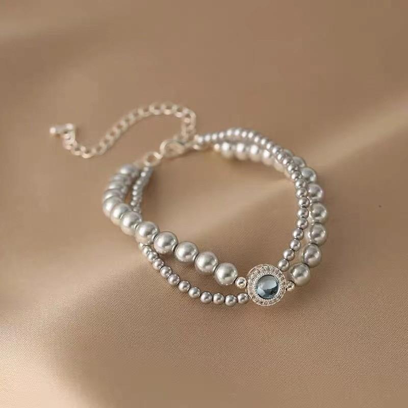 Handmade Faux Elegant Pearl Bracelet For Women With Vintage Design Geometric