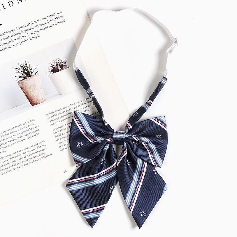 Kids Tie With Striped Badge Pattern For School Uniforms And Casual Wear