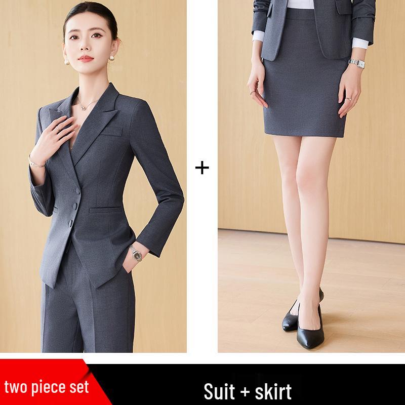 Wysokiej klasy jesienno-zimowy profesjonalny garnitur smart dla kobiet na podróże służbowe i wydarzenia formalne