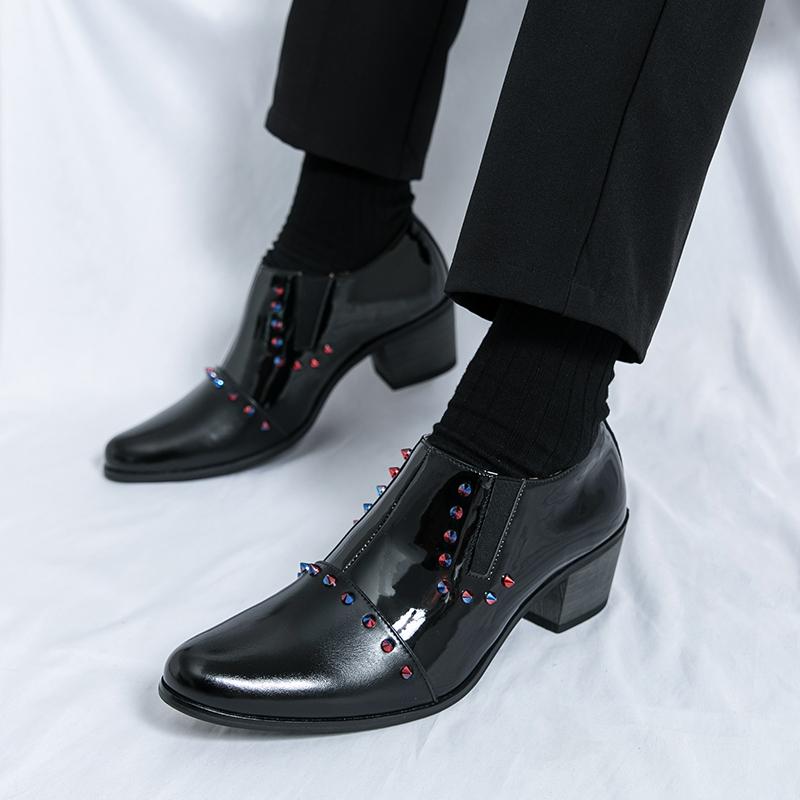 New Men's Pointed Colours Rivet Slip On Patent Leather Height Increasing Shoes Designer Wedding Prom Homecoming Footwear