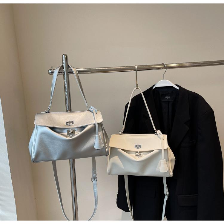 Nișă de modă sub braț navetist geantă mare pentru femei nouă geantă simplă de umăr geantă messenger de vară de mare capacitate