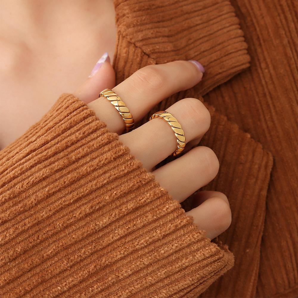 

316L Stainless Steel Rings For Women 18k Gold Plated Waterproof No Fading Women s Simple Ring Couples Zircon Gift Size 6 золотой