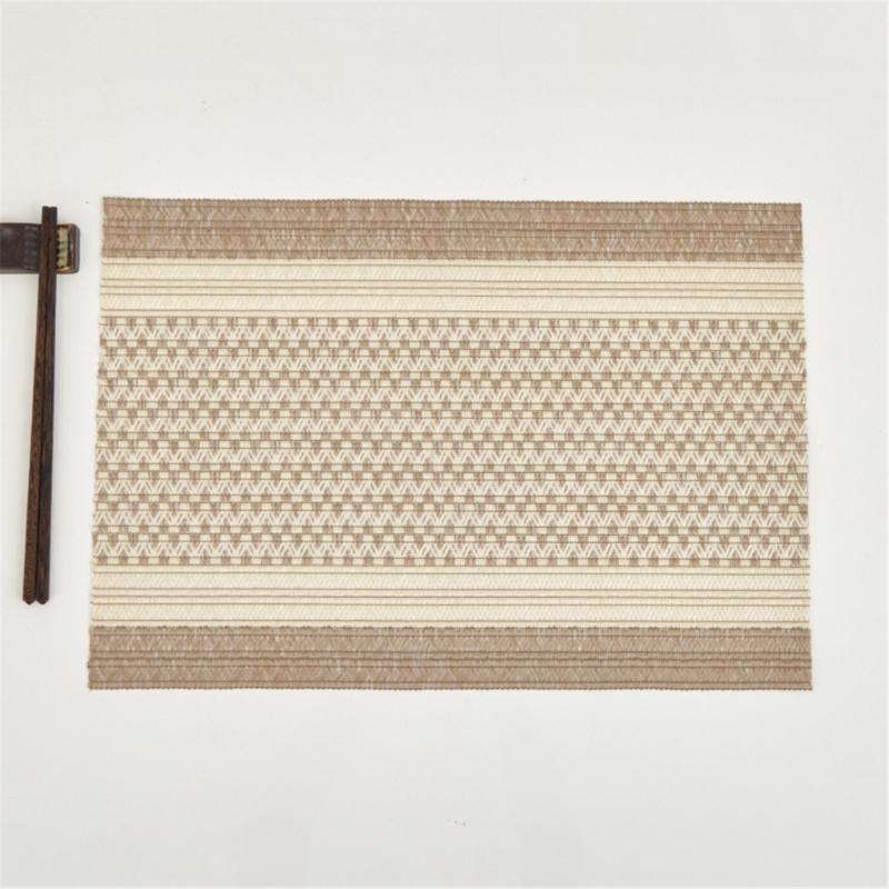 Spill Proof Dining Table Mats Sturdy Polyester Fabric Elegant Kitchen Decoration Accessory
