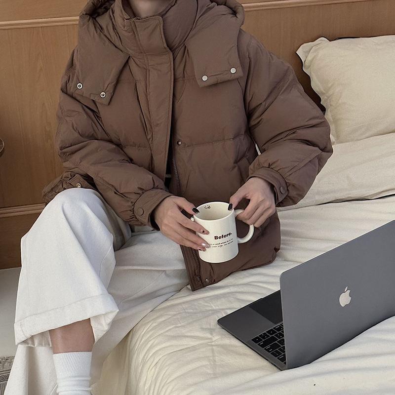 Hooded white duck down jacket women's 2024 winter new fashion sweet loose warm small bread jacket tide