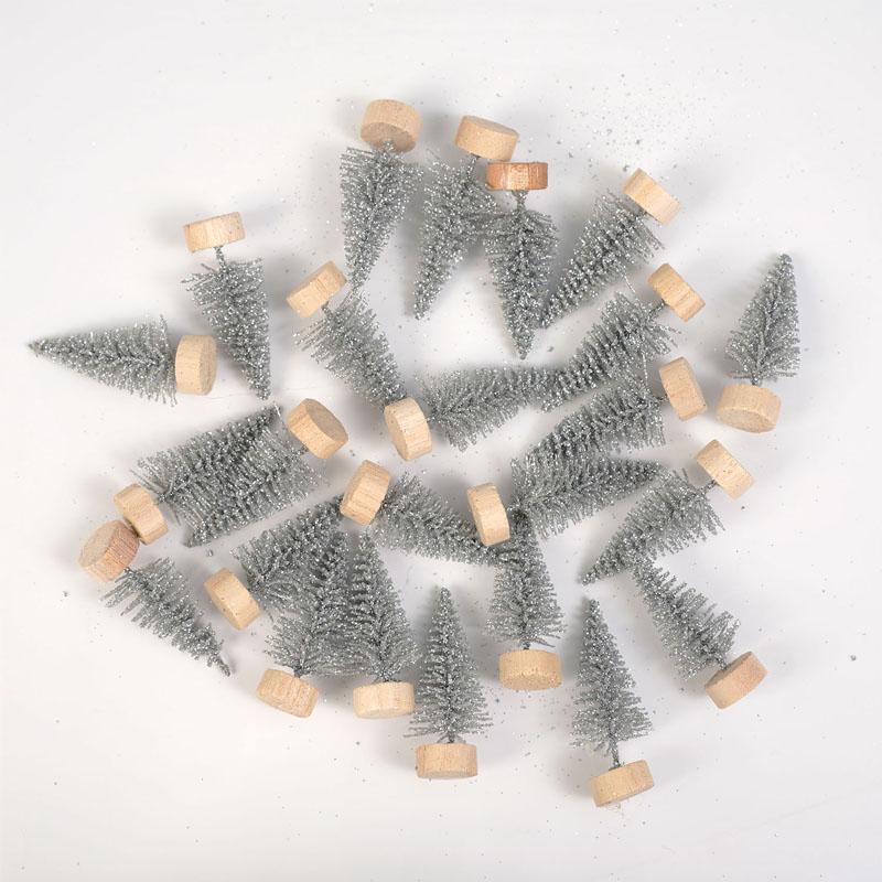 12pcs Mini Christmas Trees Small Artificial Christmas Tree Ornament Cedar Pine Sisal Tabletop Merry Christmas Party Decoration