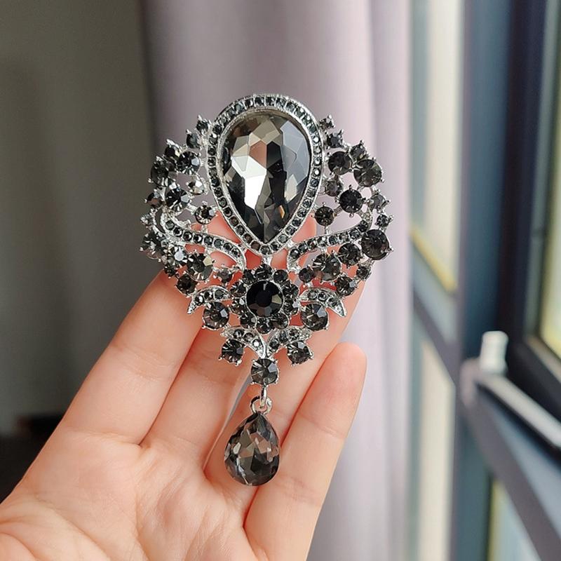 Luxury Elegant Large Crystal Water-drop Brooches For Women Girls Vintage Fashion Pendant Corsage Elegant Wedding Pins Jewelry