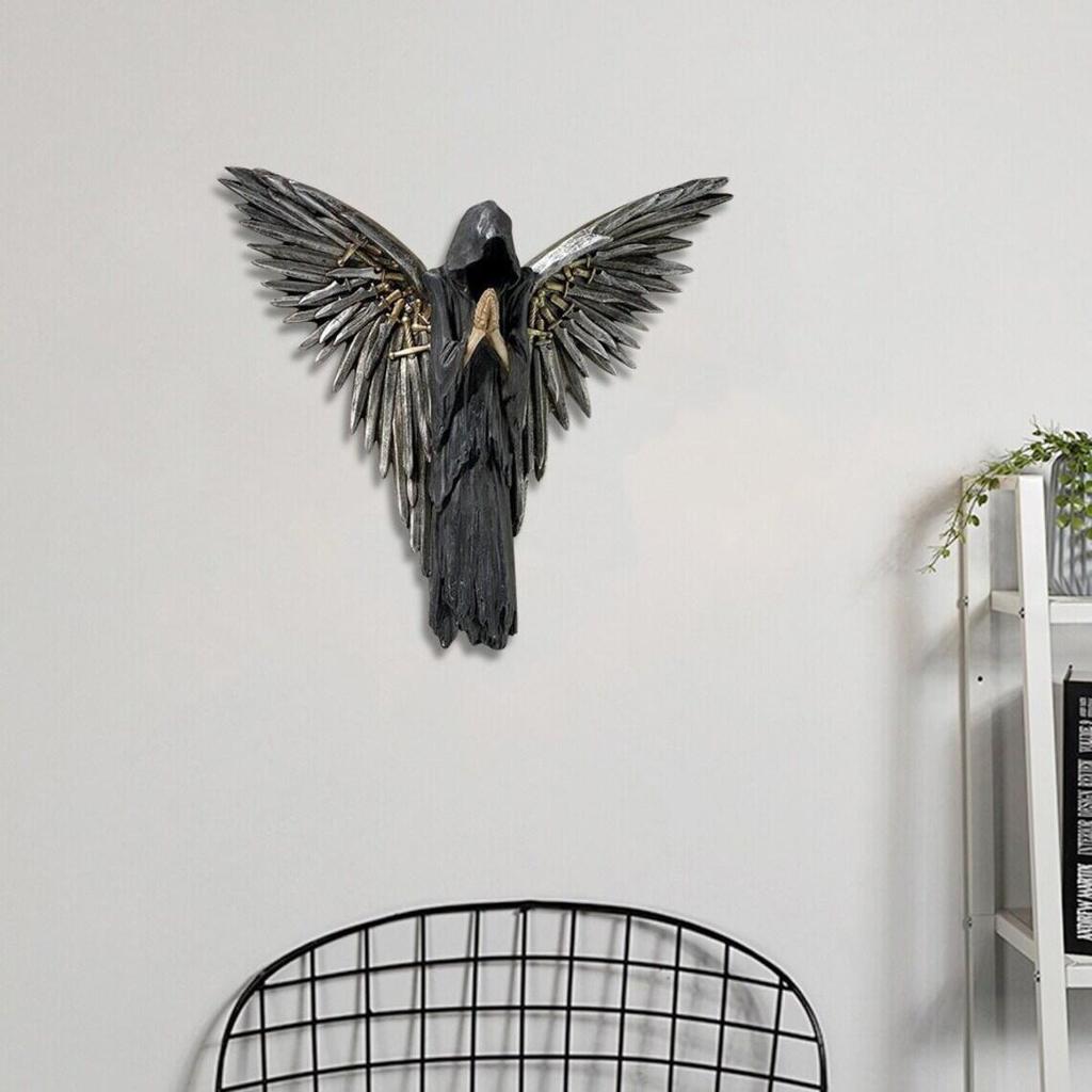 Y Soul of The Warrior Grim Reaper Sculpture Resin Handcrafts Livingroom Pendant Home Wall Decor Halloween Decoration Room Figure