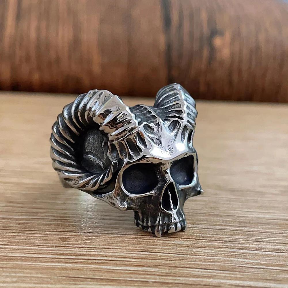 Anelli a Teschio Gotici Multistile per Uomo Acciaio Inossidabile Biker Motociclista Gioielli Anello Festa di Halloween Dropshipping