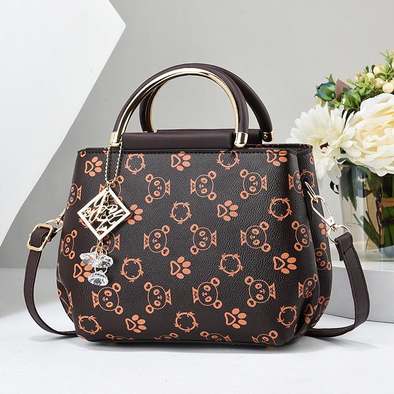 2025 Fashionable Large-Capacity Handbag for Women: Versatile Tote for Moms, Shoulder & Crossbody Use