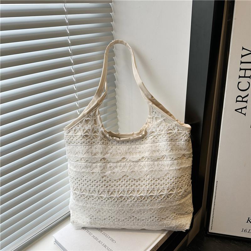 

Кружевная новая универсальная сумка-тоут большой вместимости женская милая летняя модная повседневная сумка через плечо для интернет-знаменитостей белый