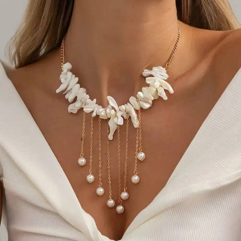 Salircon Temperament Unregelmäßige Muschel Imitation Perle Quaste Anhänger Halskette Damen Boho Luxus Schlüsselbein Kette Schmuck 2026 Neu