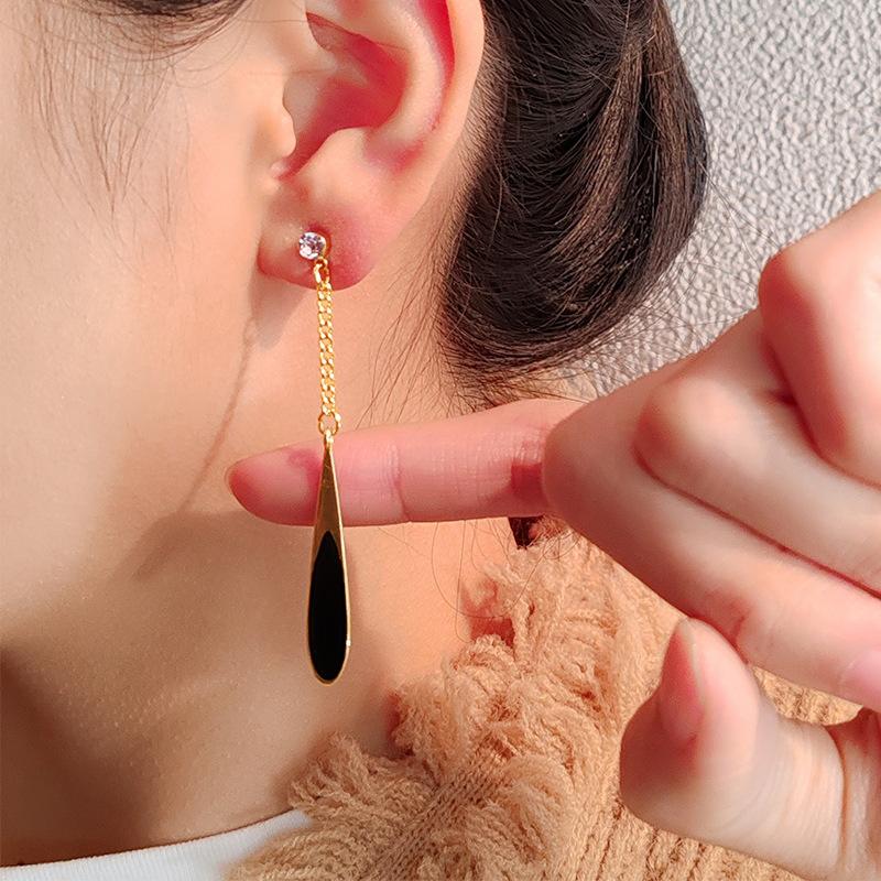 Brincos de gota de água com óleo pingando diamante, brincos de design de nicho de moda coreana, brincos longos de vento frio de metal