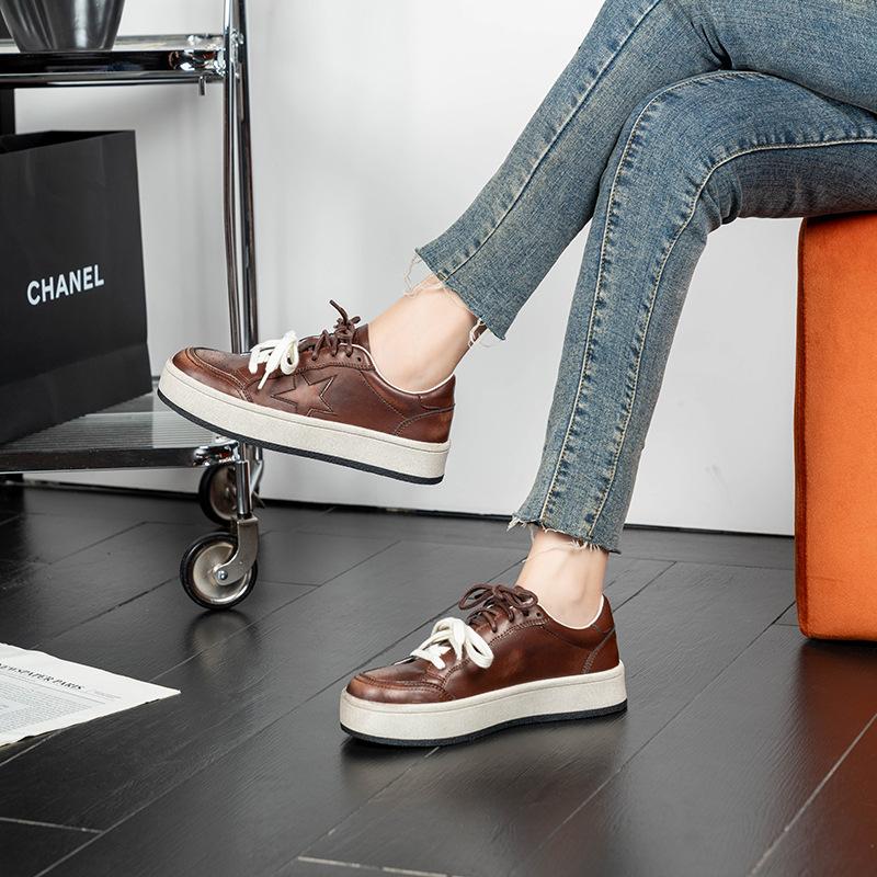 Cowhide version of the stars, retro little white shoes, old pairs of shoelaces, old small dirty shoes, casual sports board shoes, dirty shoes, women