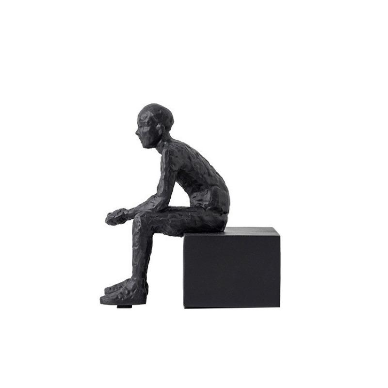 Creative White Resin Thinker Figure Sculpture Craft Desktop Decoration Abstract Art Figure Statue Indoor Aesthetic Decoration