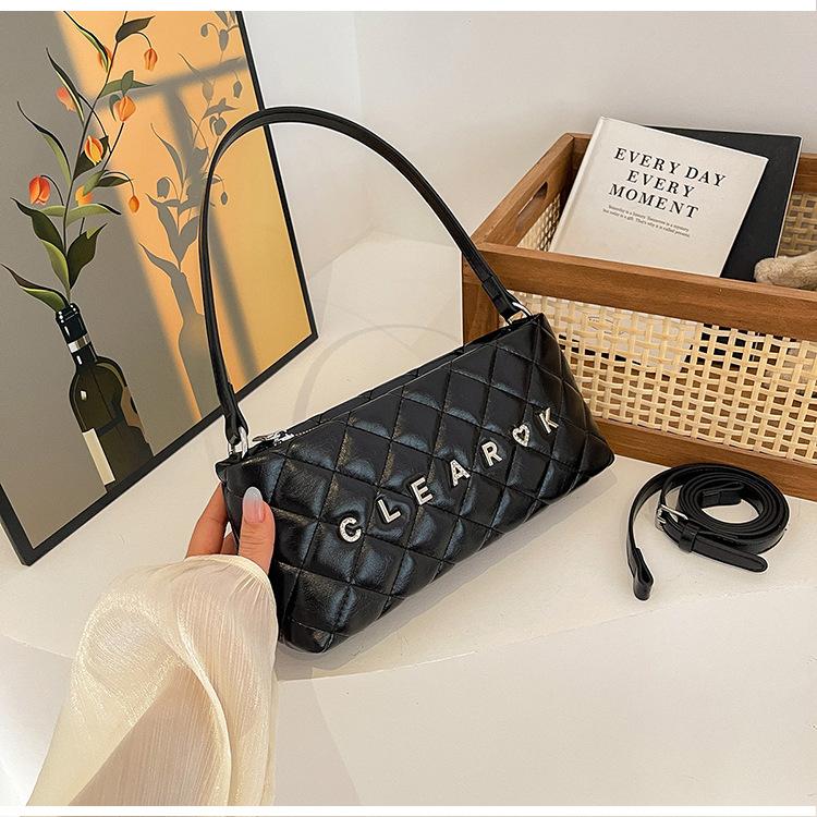 

Xiaoxiangfeng rhombus embroidery thread small square bag women s 2025 new foreign style versatile underarm bag texture shoulder messenger bag чёрный