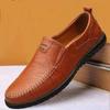 Frühling Atmungsaktive Herren Lederschuhe Casual All-Match Slip-on Flache Schuhe Bequeme Atmungsaktive Mokassins Fahrschuhe