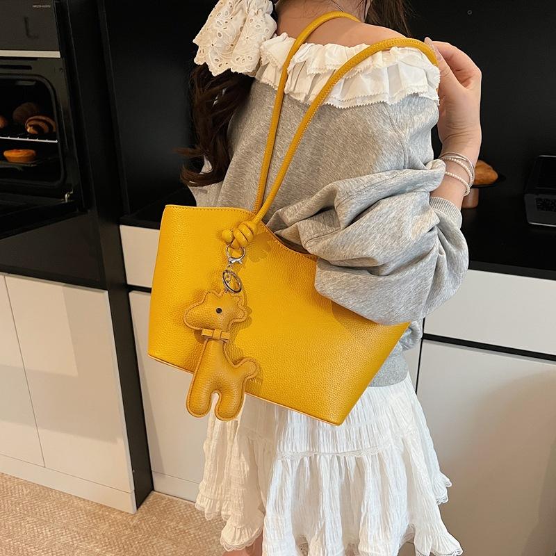 Fashion Versatile Large-capacity Commuter Tote Bag Women's New Casual Solid Color Shoulder Bag