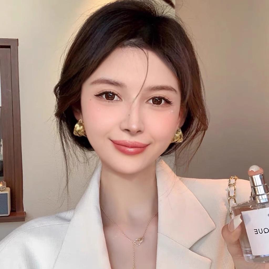 Elegante hochwertige Zirkonia-Ohrringe mit 925er Silberstiften - Damen-Leichtluxusschmuck für Frühling und Sommer