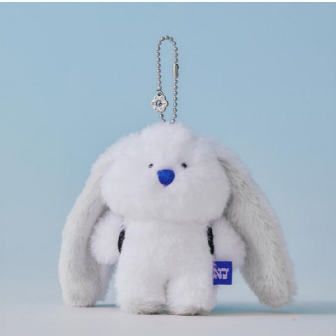 

WHITE NewJeans X Collé Furry Bunny Plush Keyring – Adorable and Stylish Key Accessory