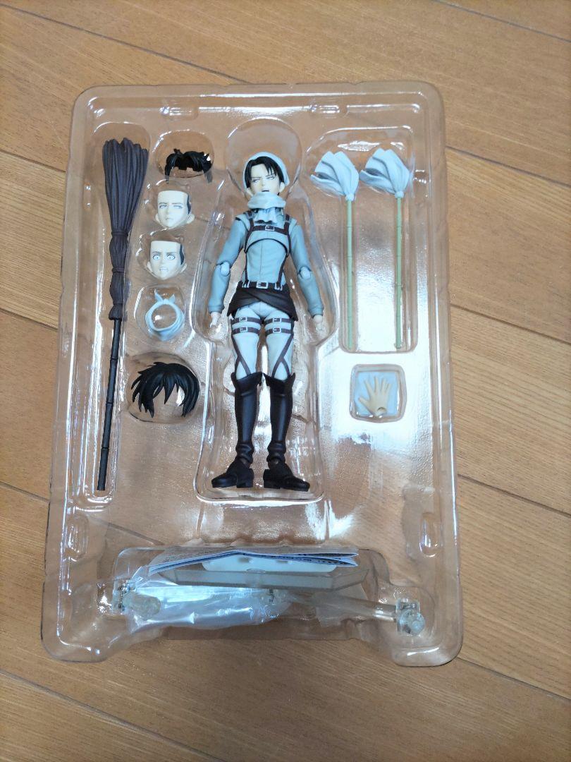 

[Б/У] Похож на figma EX-020 Леви Уборка вер.. Нападение на Титан