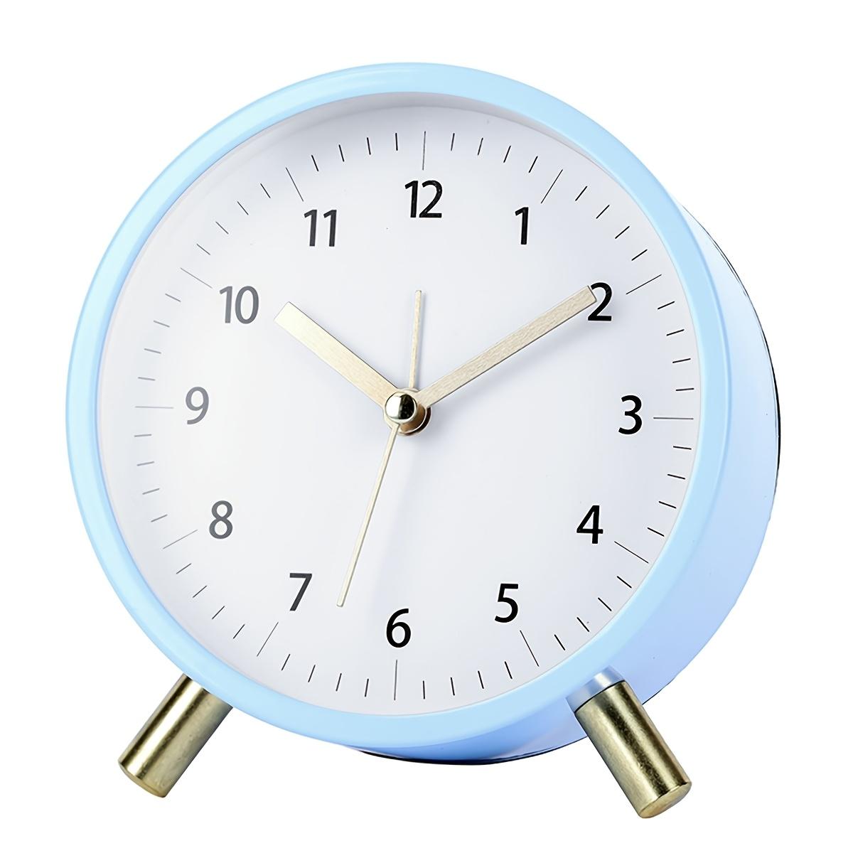 

4 Inch Silent Alarm Clock, No Ticking Minimalist Desk Clock with Night Light, Battery Powered for Bedroom Office синій
