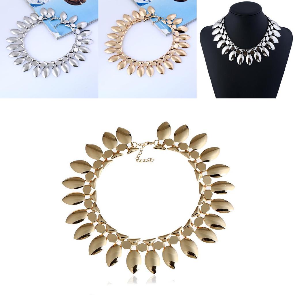 Unisex Leaf Pendant Necklace With Metal Texture And Elegant Design For Daily Use