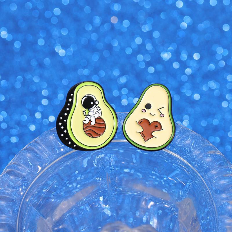 Adorable Cartoon Avocado Series Green Badge Cute Cat Astronaut Heart Shaped Metal Brooch
