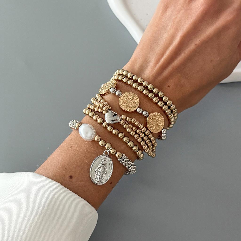 Wind Retro Virgin Mary Pendant Bracelet, Fashionable Ccb Beaded Multi-Layer Stacked Bracelet.