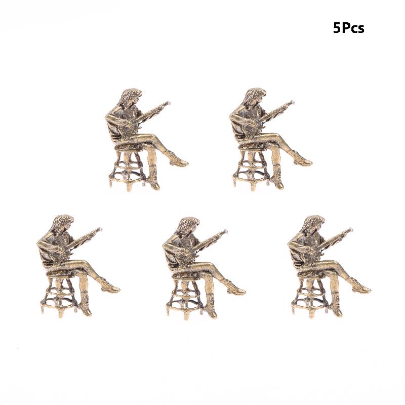 Bar Retrò Figura Bambola Chitarrista Donna Statua Ottone Vintage Modello Mini Figura Artigianale Ornamento da Scrivania Ufficio Decorazione Casa