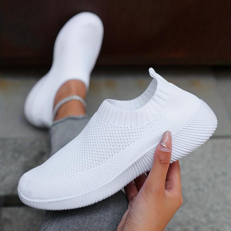 Summer Fashion Women's Sports Shoes Made of Breathable Flying Woven Fabric