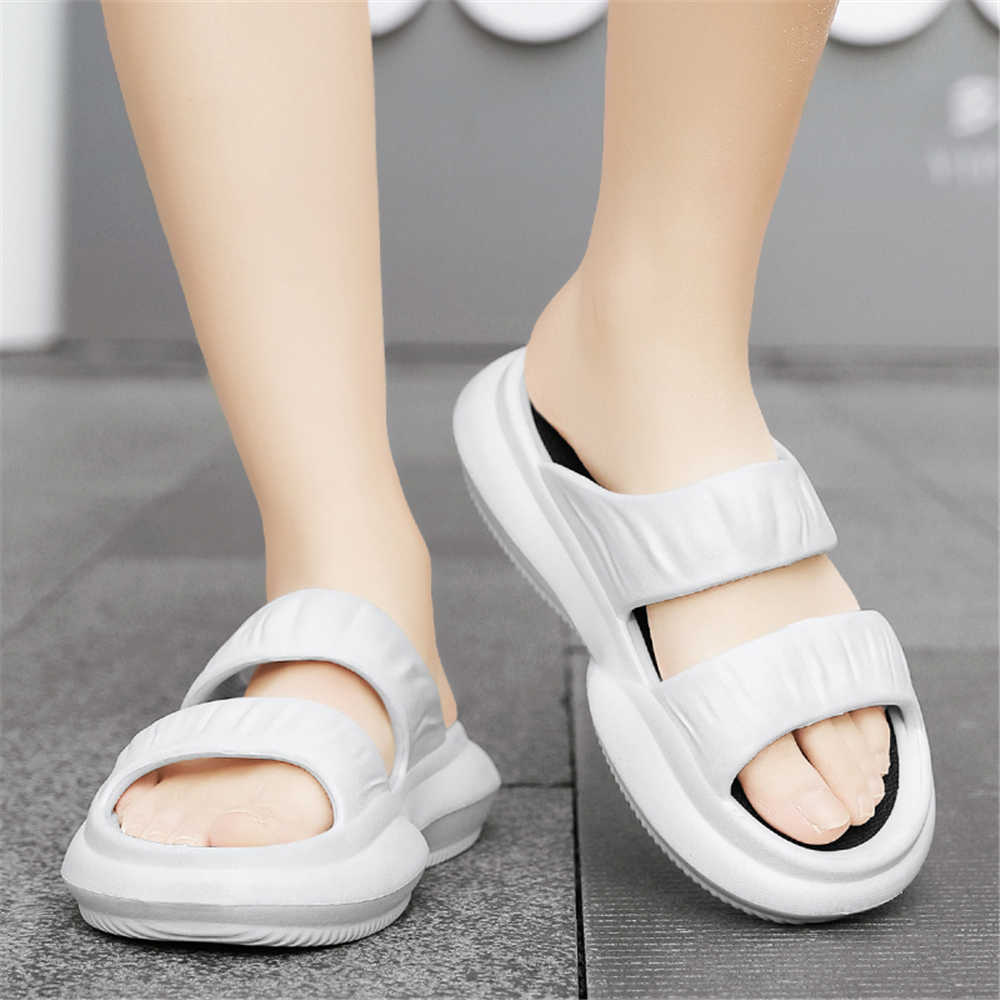 Fashion Fall Room Business Flip Flops Slippers Men's Moccasins Shoes Luxury Flat Sandals Sneakers Sport Genuine Brand 2025g Zapato