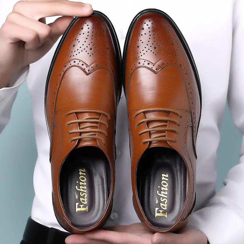 Leather Shoes for Men 2024 New Plus Size Men's Oxford Shoes Business Formal Casual Shoes Pointed British Style Wedding Shoes