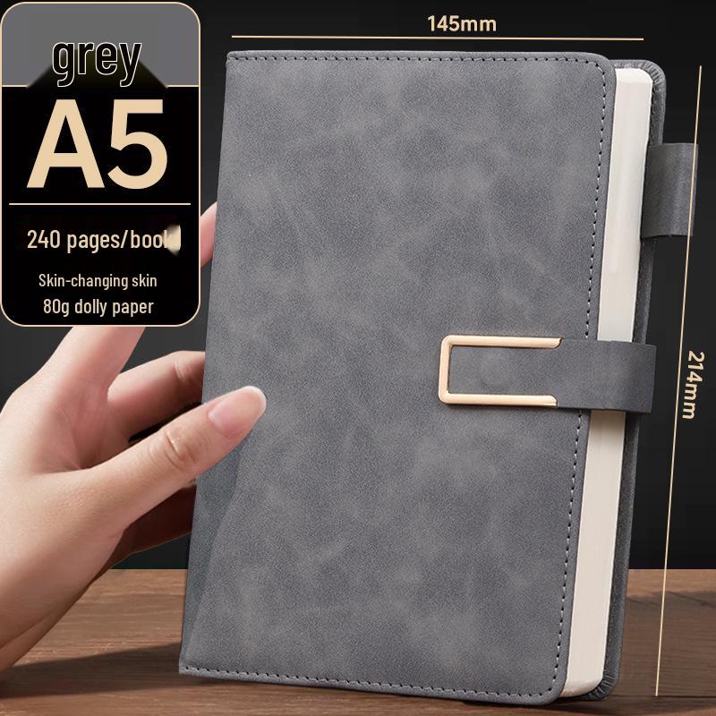 Individuelle Gestaltung eines A5-Notizblocks für das Büro mit Logo-Schnalle