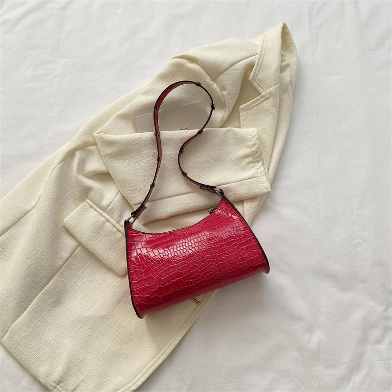 Stylish Simple Women Handbag 2023 Spring Collection Vintage Underarm Bag With Zipper розы красного