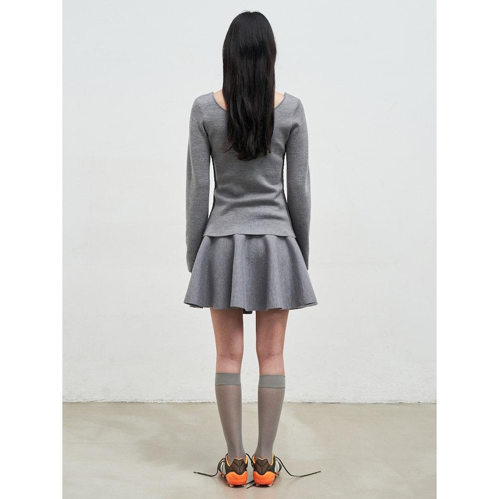 Anggae Scooped Neck Pullover Gray