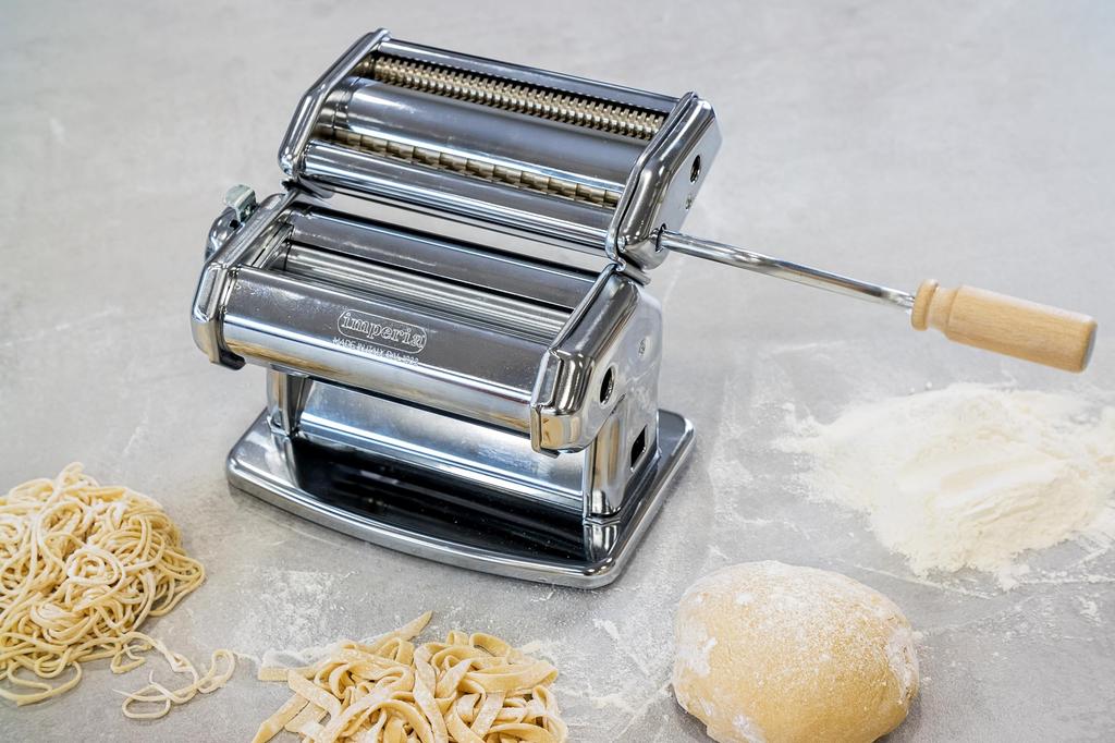 IMPERIA 150 Pasta Authentic Pasta Maker Italian-made Machine,