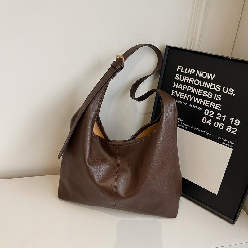 Retro Autumn New Large Capacity 2025 New Korean Version Fashion Solid Color Casual Commuting Shoulder Tote Bag Women