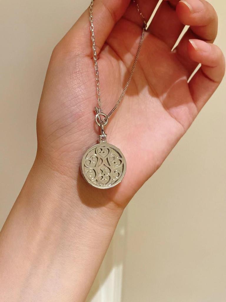 925 Sterling Silver Women's Pendant Necklace with Natural Green Chalcedony and Round Diamond-Set - Elegant Light Luxury Style