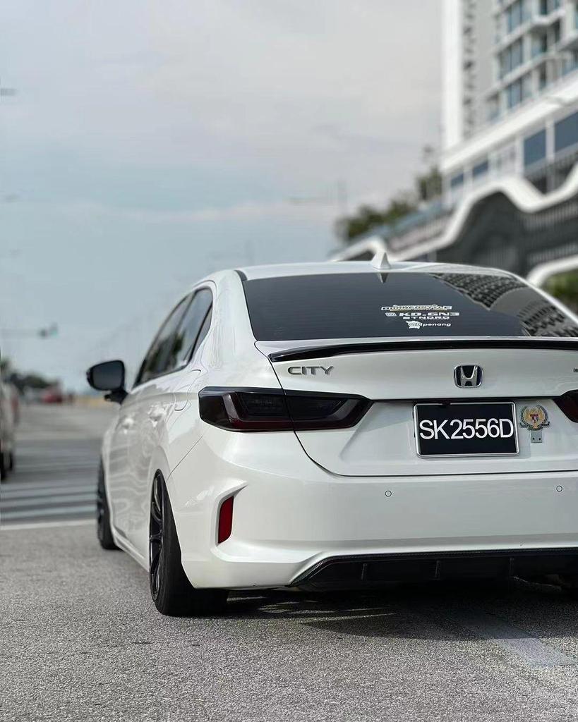 2020 Honda City RS Sedan Accessories: Rear Spoiler, Roof Spoiler, Diffuser, Side Skirts.