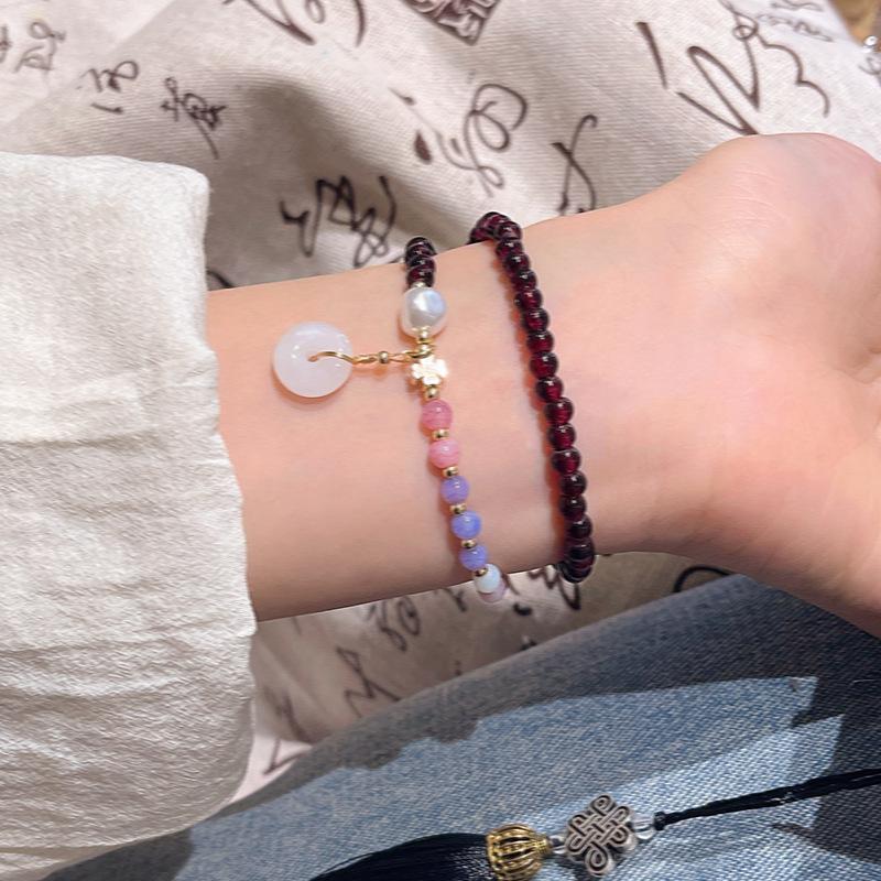 High-end Beaded Pearl Bracelets for Women - Elegant, Versatile, and Trendy 