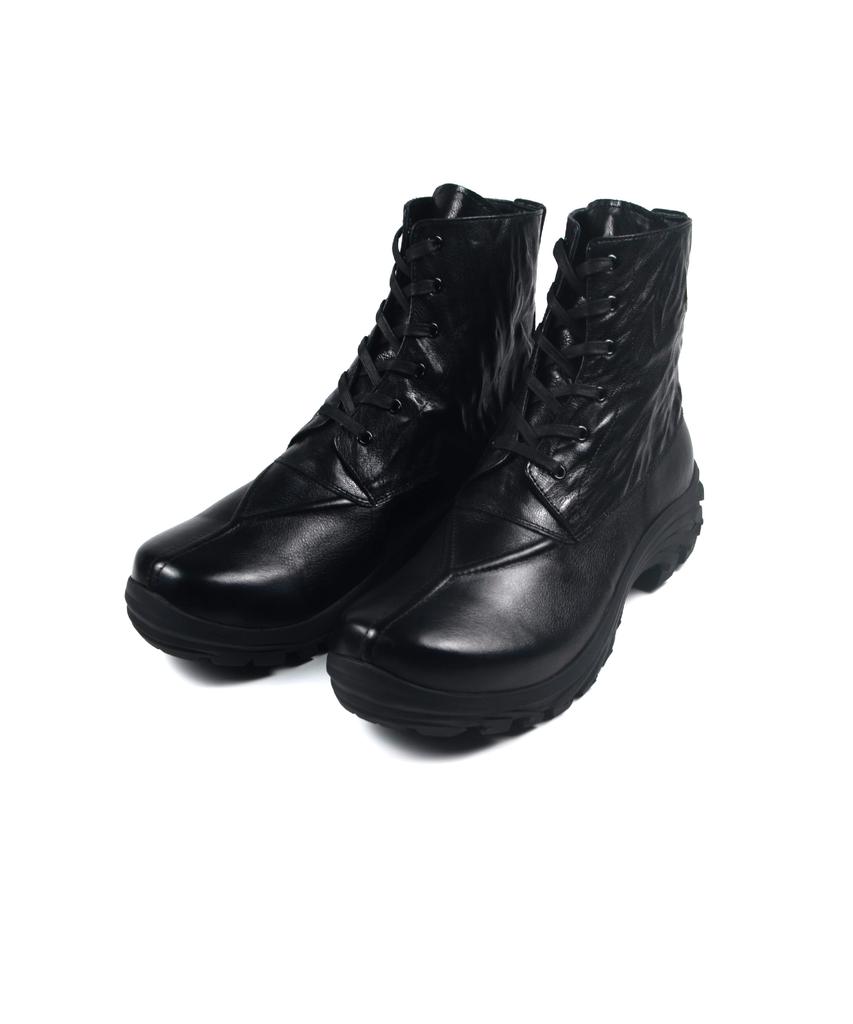 Yowe Umon, Black