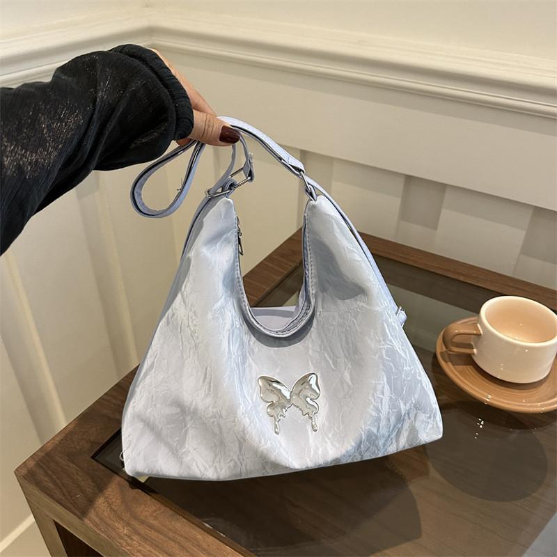 Fashionable And Spacious Korean Style Spring Large Capacity Shoulder Bag For Daily Use